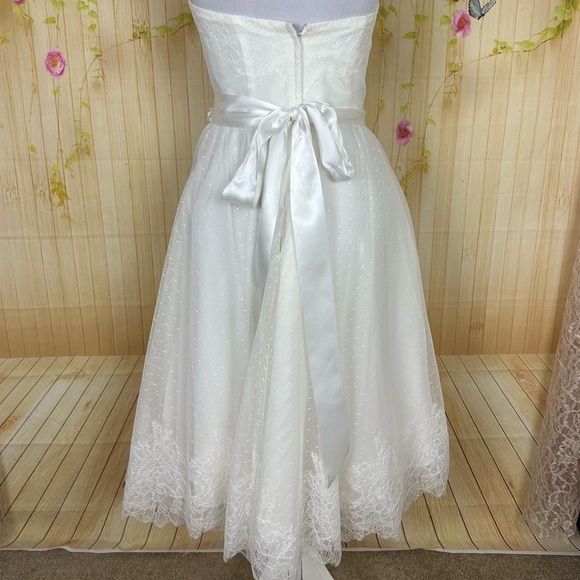 GALINA White Lace Appliquéd Tea-Length Tulle Wedding Dress Size 6 - Picture 5 of 9